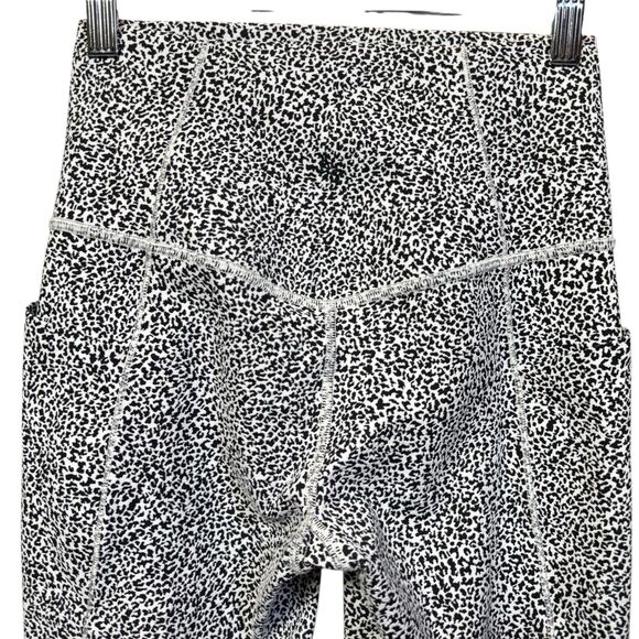 ATHLETA Salutation Stash II Textured Tight Leggings XS Black White Pockets Gym - Picture 5 of 10